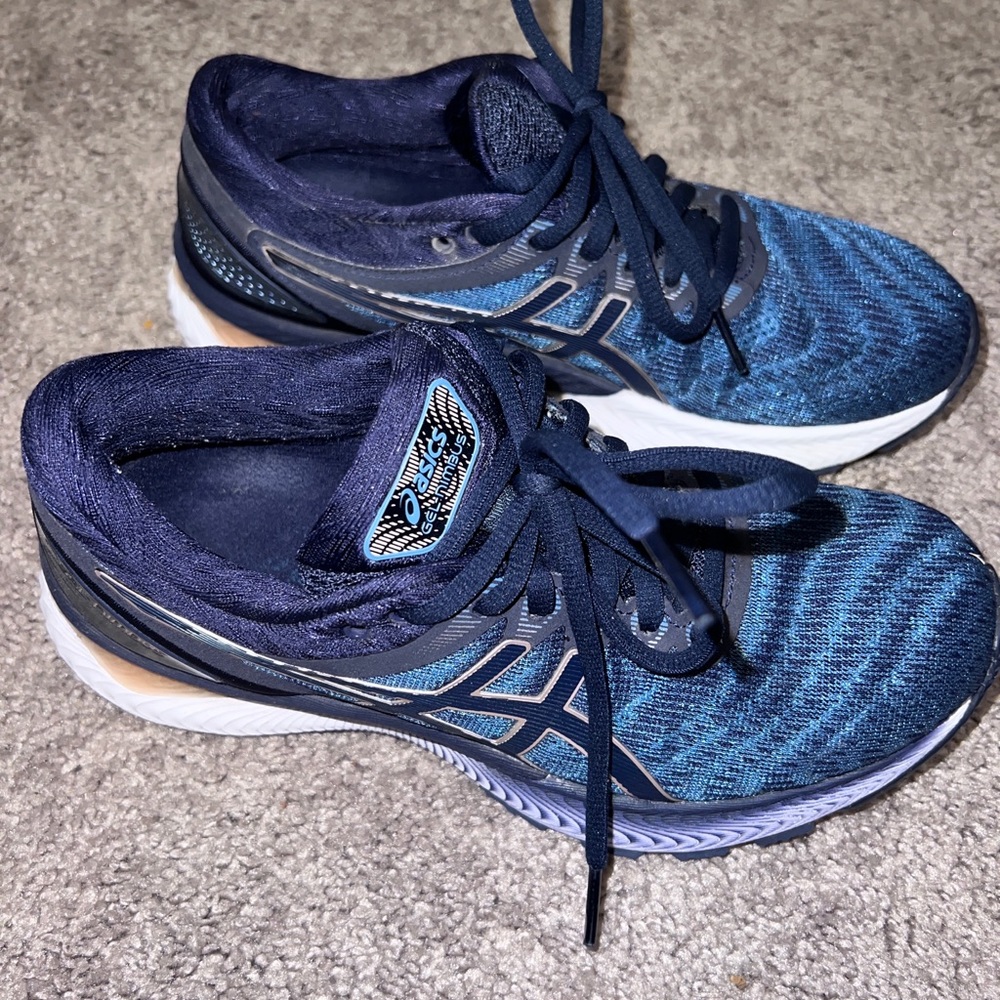 Womens Asics Gel-Nimbus 22 Wide Women's Running Shoe - Picture 7 of 9